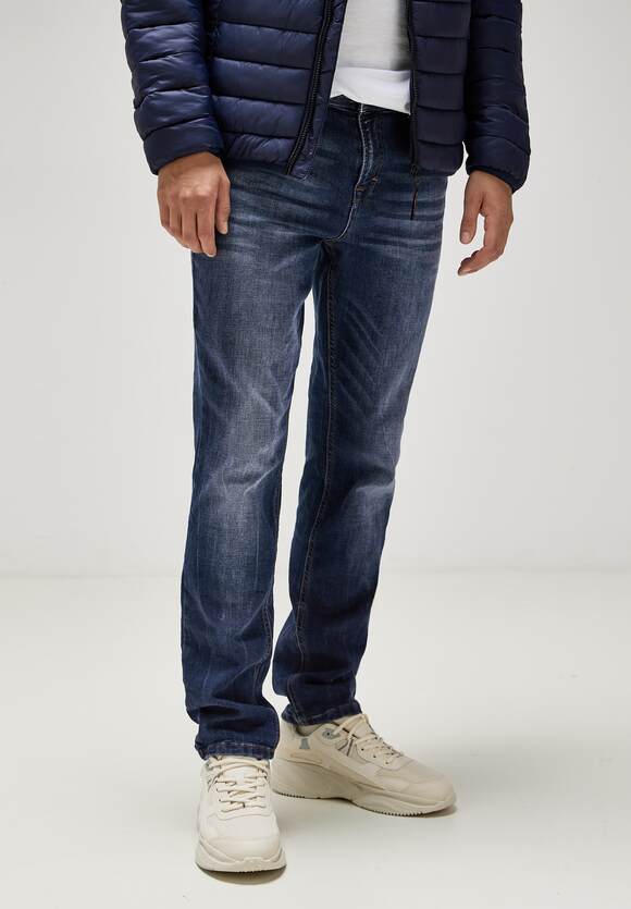 Regular fit used jeans