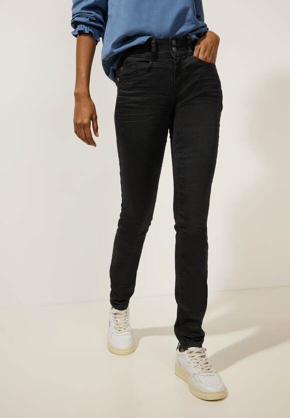 Donkere slim fit jeans