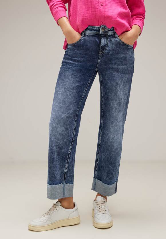 Casual fit jeans
