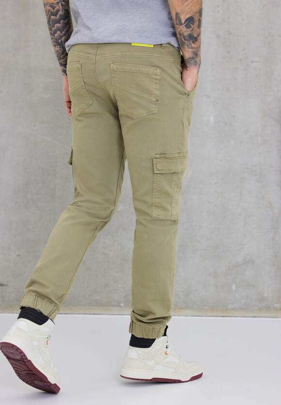 STREET ONE MEN Regular Fit Joggpants Herren - Soft Olive Washed | STREET ONE  Online-Shop